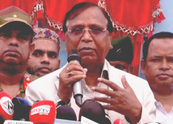 ফুটপাতের ব্যবসায়ীদের লাইসেন্স দেবে সরকার: ডিএসসিসি প্রশাসক