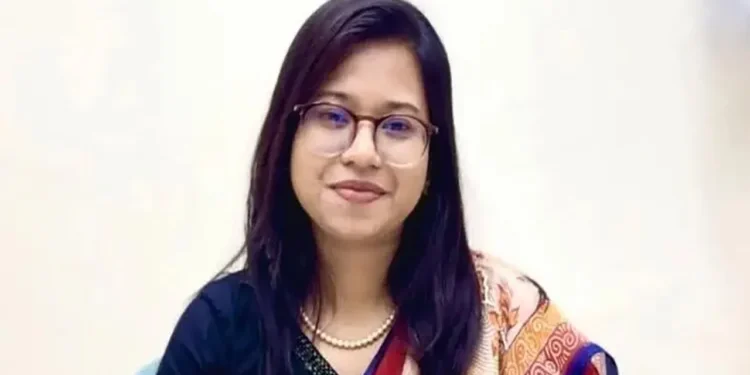 মনিরা শারমিনের এমপি হওয়া অনিশ্চিত!