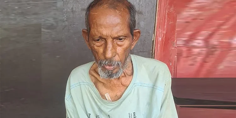 ২৭ বছর মালয়েশিয়ার জঙ্গলে কাটিয়ে দেশে ফিরলেন আমির হোসেন