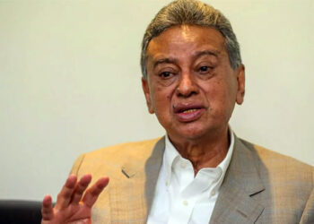 ব্যাংকগুলো ‘খালি হয়ে গেছে’: অর্থমন্ত্রী