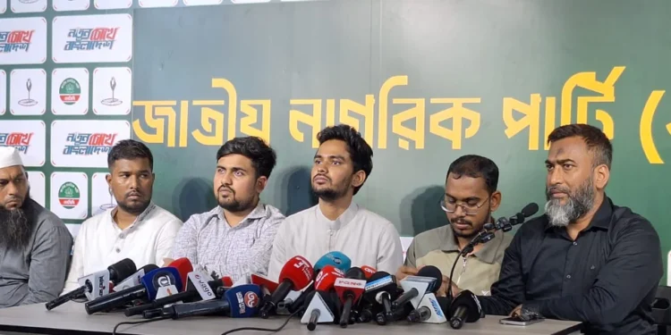 প্রধানমন্ত্রীর কাছে চাঁদাবাজ ও দূর্নীতিবিরোধী কার্ড চান আসিফ মাহমুদ