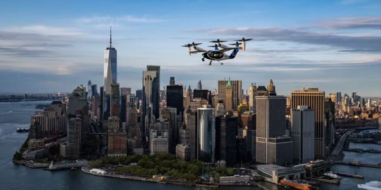 নিউইয়র্কে প্রথমবারের মতো উড়লো বৈদ্যুতিক ট্যাক্সি