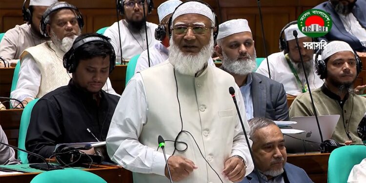 সংবিধানের বিরুদ্ধে আন্দোলন করতে পারি কিন্তু বিদ্রোহ করবো না: জামায়াত আমির