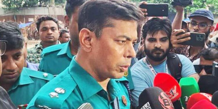 ডিএমপির আলোচিত ডিসি মাসুদ আলমকে চট্টগ্রামে বদলি