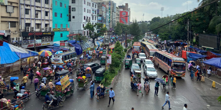 মিরপুরে মিলেমিশে চাঁদাবাজি, তালিকায় নাম যেসব নেতা ও পুলিশ কর্মকর্তার