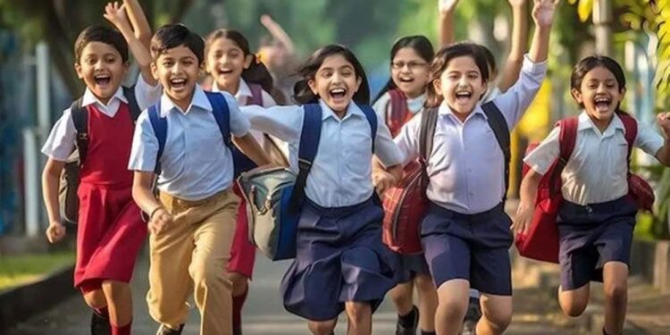 আবারও লম্বা ছুটিতে শিক্ষাপ্রতিষ্ঠান