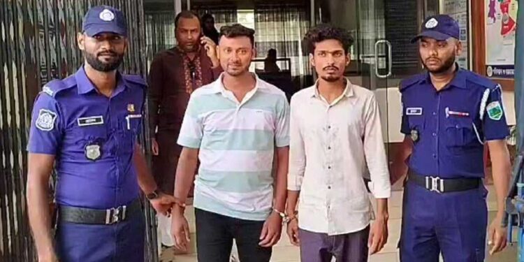 নাটোরে বিদেশি পর্যটকদের হয়রানি, দুই টিকটকার গ্রেপ্তার