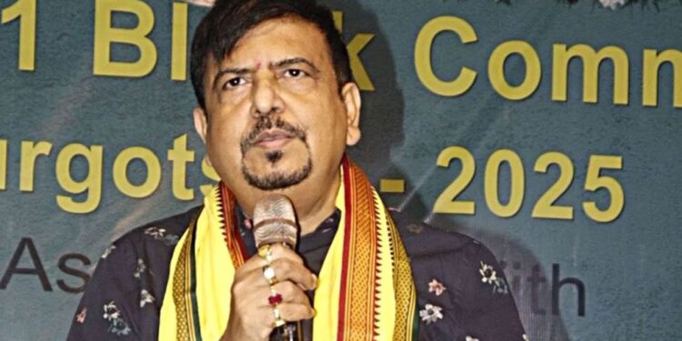 পশ্চিমবঙ্গের সাবেক মন্ত্রী ও তৃণমূল নেতা সুজিত বসু গ্রেপ্তার
