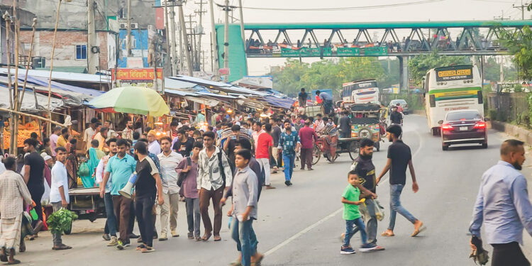 ২০ কিমি মহাসড়কে পাঁচ অবৈধ বাজার, তবু ইজারা
