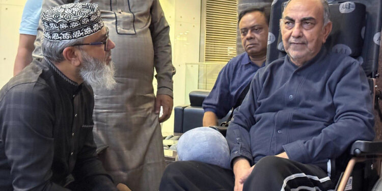 মির্জা আব্বাসের খোঁজখবর নিতে মালয়েশিয়ার হাসপাতালে মাসুদ সাঈদী