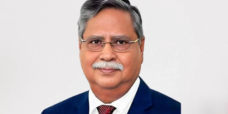 লন্ডনে চিকিৎসার জন্য গিয়ে শপিংয়ে ব্যস্ত ‘অসুস্থ’ রাষ্ট্রপতি