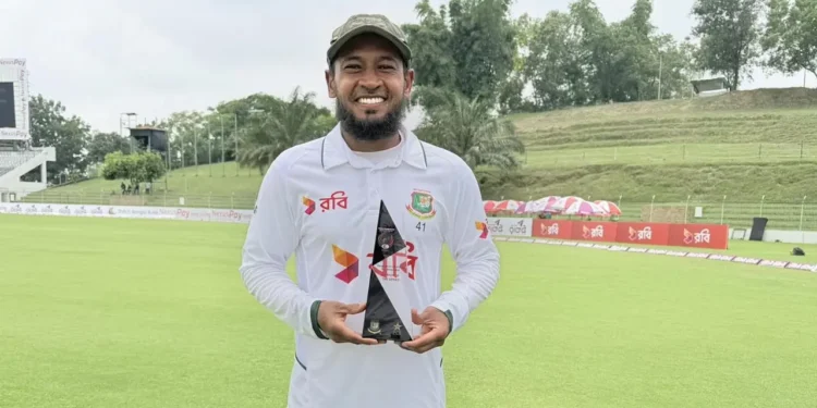 সিরিজ সেরা মুশফিকের কণ্ঠে কঠোর পরিশ্রমের বার্তা
