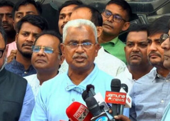 “বিরোধীদলের ছোট বন্ধুরা আসলে মাদকাসক্ত কি না, সন্দেহ হয়”