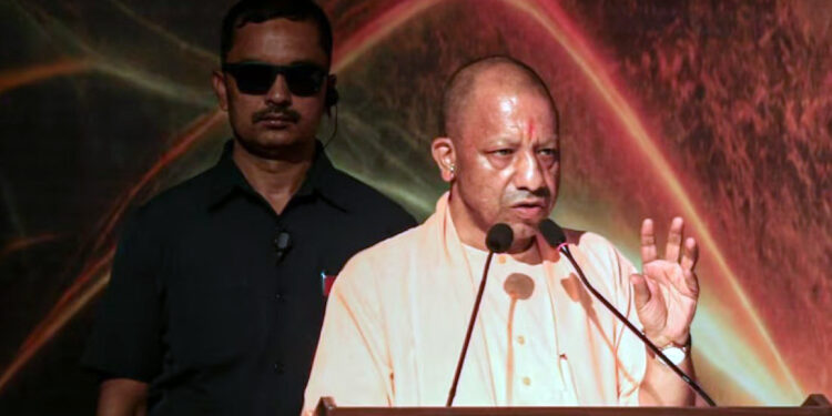 প্রকাশ্যে কোরবানি ও রাস্তায় ঈদের নামাজে যোগী আদিত্যনাথের নিষেধাজ্ঞা