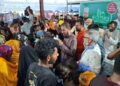 রাজধানীতে শিশুদের জন্য জামায়াতের ঈদ পোশাক বিতরণ