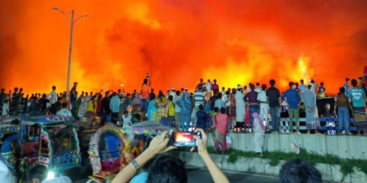 কালশী বস্তির আগুন নিয়ন্ত্রণে: ফায়ার সার্ভিস