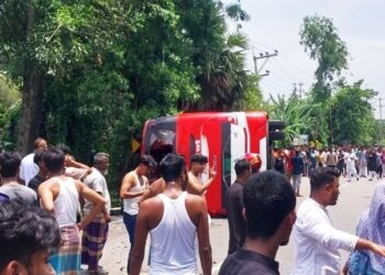 ঈদের দিন সারাদেশে সড়ক দুর্ঘটনায় ১৯ জনের মৃত্যু