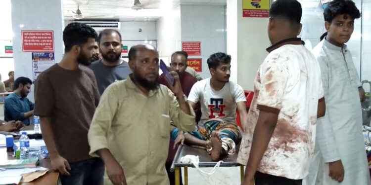 কোরবানি দিতে গিয়ে সারাদেশে অন্তত ৫৭৬ জন জখম