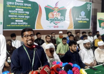 মানুষ রাস্তায় নামলে আপনারা পালানোর পথ পাবেন না