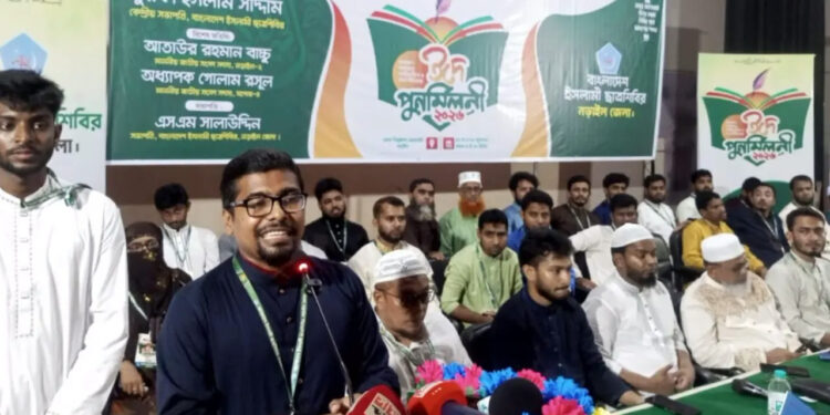মানুষ রাস্তায় নামলে আপনারা পালানোর পথ পাবেন না