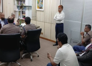 ইসলামী ব্যাংকের এমডিকে অনলাইনে বোর্ড মিটিং করতে চাপ আইনশৃঙ্খলা বাহিনীর