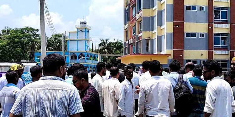 তোফায়েল আহমেদের মরদেহের ভোলায় পৌঁছাতেই ছাত্রদল-যুবদলের স্লোগান