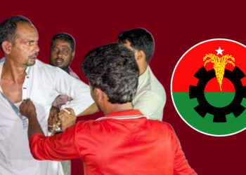 প্রতারণার দায়ে বিএনপি নেতাকে গণপিটুনি, স্ত্রী বললেন ‘আমার স্বামী চিটার, সবাই জানে’