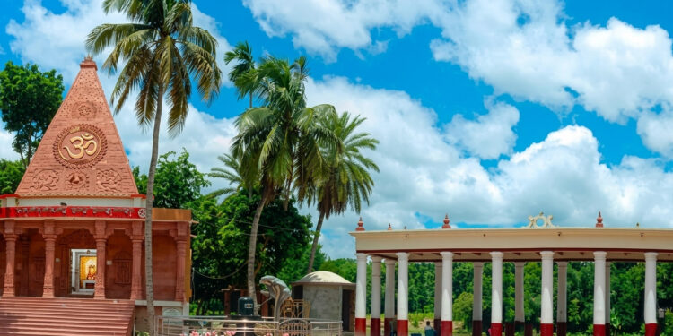 নড়াইলে পর্যটন কেন্দ্রের জমি দখল করে শিবলিঙ্গ স্থাপনের অভিযোগ