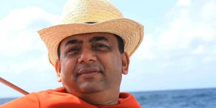 সাবেক আইজিপি বেনজীর আহমেদ দুবাইয়ে গ্রেপ্তার
