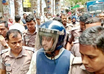 প্রতারণার মামলায় গ্রেফতার তৌহিদ আফ্রিদি, দোয়া চাইলেন বাবা