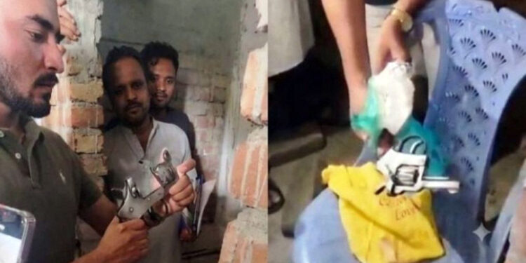 আশুলিয়ায় ‘মেইড ইন পাকিস্তান’ লেখা পিস্তল উদ্ধার