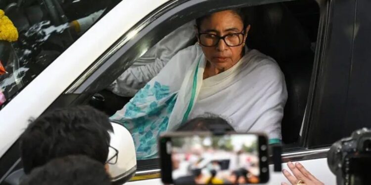 যে ৩ কারণে মমতার তৃণমূল কংগ্রেস ভেঙে হলো ‘তিন টুকরো’