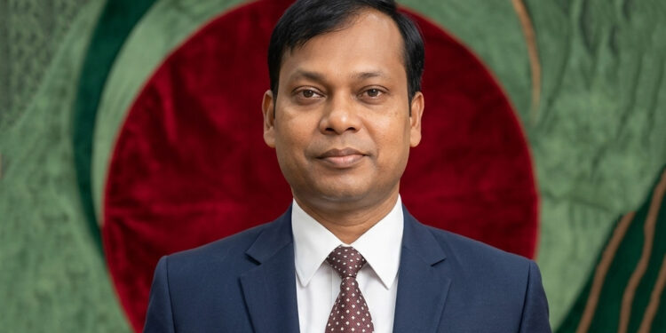 সিলেট মাজারে মদ-গাজা বন্ধ ঘোষণার একদিন পরই ডিসি সরওয়ারকে বদলি
