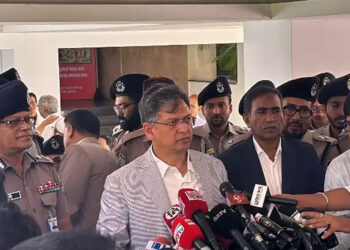 বেনজীরকে ফেরাতে কাগজপত্র পাঠানো হয়েছে, এখনো জবাব মেলেনি: স্বরাষ্ট্রমন্ত্রী