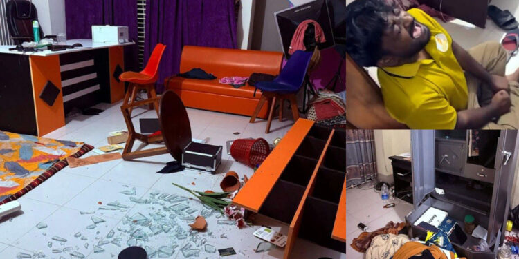 সাবেক কমিশনারের বিরুদ্ধে ‘ম্যাংগো লাভার’ অফিস থেকে ১৫ লাখ টাকা লুটের অভিযোগ