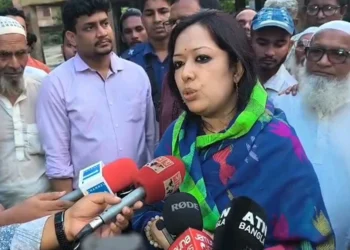 স্বরাষ্ট্রমন্ত্রী নিজের মন্ত্রণালয়ে আগ্রহ দেখালে দেশ উপকৃত হতো: রুমিন ফারহানা