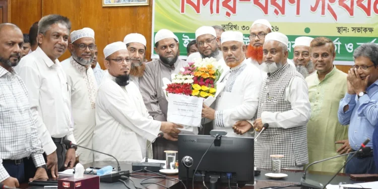 ইসলামিক ফাউন্ডেশনের নতুন মহাপরিচালক মুফতি মুহিব্বুল্লাহিল বাকীর যোগদান