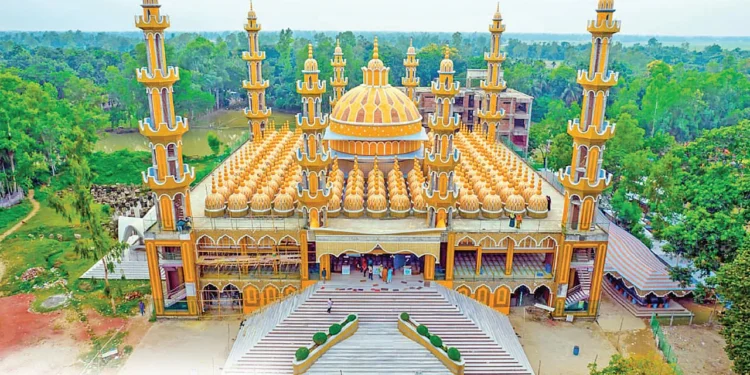 ২০১ গম্বুজের মসজিদ