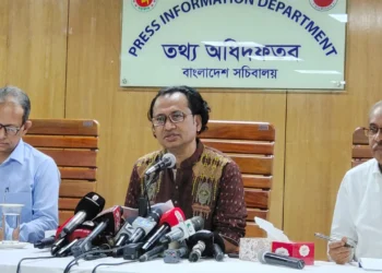 ভারতে বসে উসকানি দেওয়া আ.লীগ নেতাদের বিষয়ে রাষ্ট্রীয়ভাবে জানানো হবে: তথ্য উপদেষ্টা