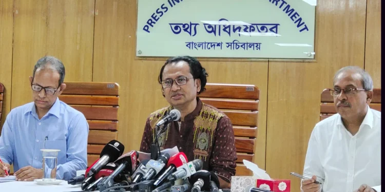 ভারতে বসে উসকানি দেওয়া আ.লীগ নেতাদের বিষয়ে রাষ্ট্রীয়ভাবে জানানো হবে: তথ্য উপদেষ্টা