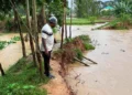 বান্দরবানের সঙ্গে সারাদেশের সড়ক যোগাযোগ বিচ্ছিন্ন হওয়ার শঙ্কা