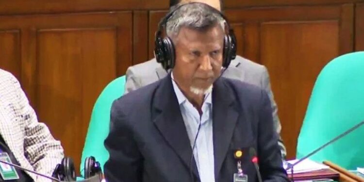 ফ্যাসিস্ট সরকারকে সহায়তাকারী কর্মকর্তাদের বিরুদ্ধে ব্যবস্থা নেওয়া হচ্ছে: জনপ্রশাসন প্রতিমন্ত্রী