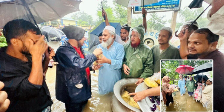 চট্টগ্রামে ভয়াবহ বন্যা ও পাহাড়ধস: বানভাসি মানুষের বাড়ি বাড়ি গিয়ে জামায়াতের ত্রাণ বিতরণ