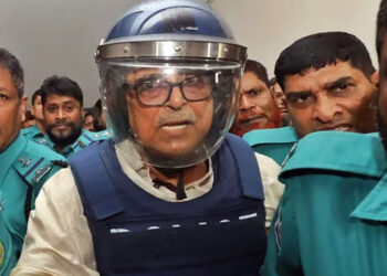 শিক্ষক নিয়োগে দুর্নীতির মামলায় রাশেদ খান মেনন গ্রেপ্তার