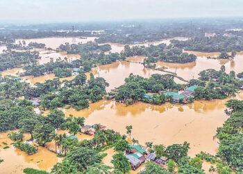 ভারতীয় ঢলে ডুবেছে চট্টগ্রামের বিস্তীর্ণ এলাকা