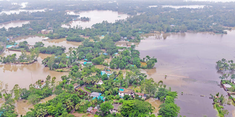 বন্যায় ৭ জেলায় ক্ষতিগ্রস্ত ১০ লাখ মানুষ, নিহত ৫১