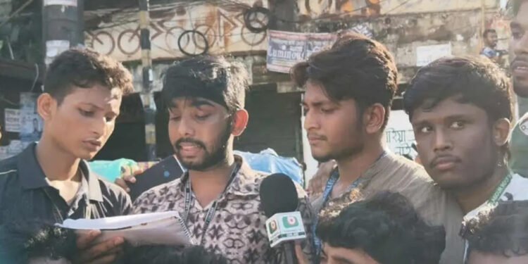 সন্ধ্যা ৬টার মধ্যে শিক্ষামন্ত্রীর পদত্যাগসহ ৩ দাবি ঘোষণা শিক্ষার্থীদের