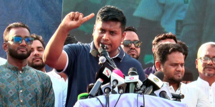 ফার্মের মুরগিরা রাস্তায় নেমেছিল বলেই আপনি শিক্ষামন্ত্রী: হাসনাত আবদুল্লাহ