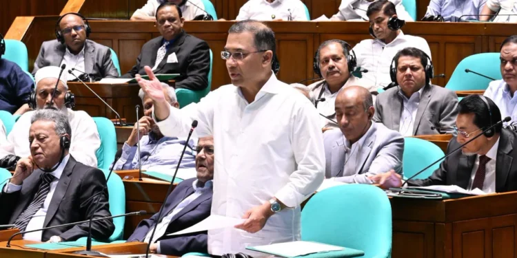 একটি বিশেষ দেশকে সুবিধা দিতেই শিক্ষা খাত ধ্বংস করেছিল ফ্যাসিবাদী ও স্বৈরাচারী সরকার: সংসদে প্রধানমন্ত্রী
