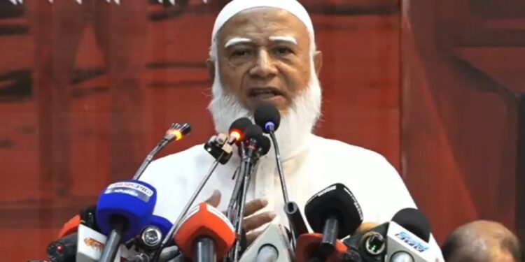 জীবন দেব, তবু ‘চব্বিশকে’ হারিয়ে যেতে দেব না: জামায়াত আমির